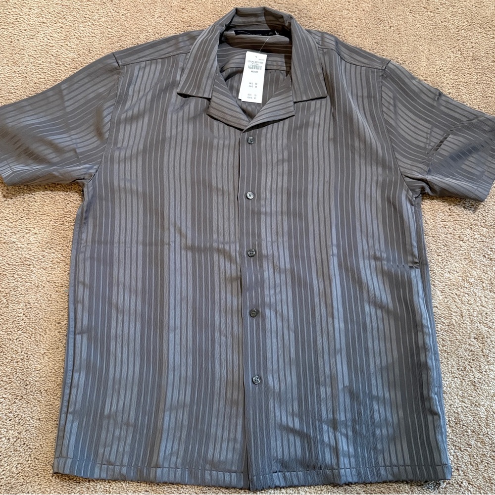 Abercrombie & Fitch Camp Collar Gray Striped Button-Up Shirt Polyester Medium